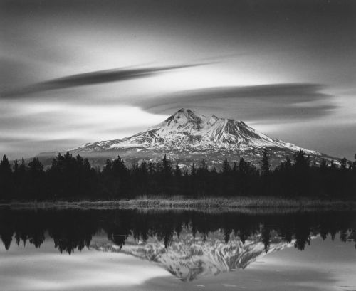 White Mountain - Mount size 86x71 cm